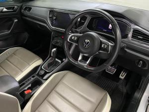 Volkswagen T-Roc 2.0TSI 140kW 4Motion R-Line - Image 14