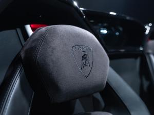 Lamborghini Aventador LP700-4 - Image 22