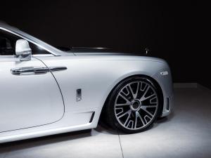 Rolls Royce Wraith Black Badge - Image 17