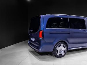 Mercedes-Benz V-Class V300d Exclusive - Image 25