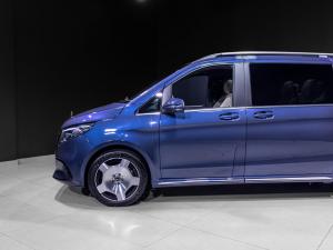 Mercedes-Benz V-Class V300d Exclusive - Image 3