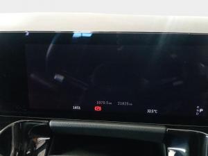 Mercedes-Benz GLA GLA200 Progressive - Image 17