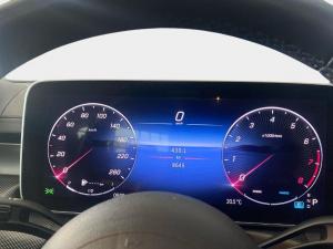 Mercedes-Benz C-Class C200 Avantgarde - Image 11