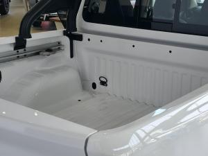 Nissan Navara 2.5DDTi double cab LE - Image 9