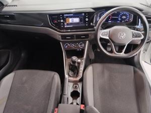 Volkswagen Polo hatch 1.0TSI Life manual - Image 10