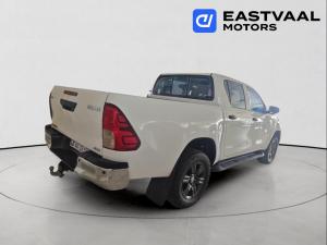 Toyota Hilux 2.4GD-6 double cab 4x4 Raider manual - Image 2