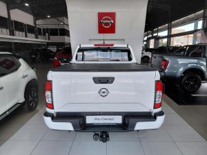 Nissan Navara 2.5DDTi double cab SE manual - Image 6