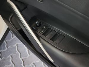 Toyota Corolla Cross 1.8 Hybrid XS - Image 24