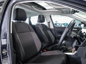 Volkswagen Polo hatch 1.0TSI Life manual - Image 12
