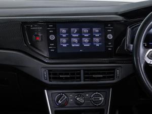 Volkswagen Polo hatch 1.0TSI Life manual - Image 19