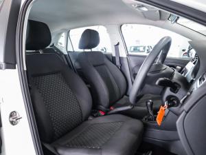 Volkswagen Polo Vivo hatch 1.4 - Image 12