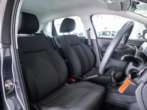 Volkswagen Polo Vivo hatch 1.4 - Image 16