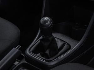 Volkswagen Polo Vivo hatch 1.4 - Image 8