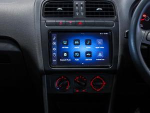 Volkswagen Polo Vivo hatch 1.4 Life - Image 20