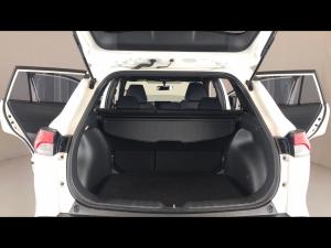 Toyota Corolla Cross 1.8 Xi - Image 13