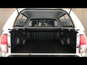 Toyota Hilux 2.4GD-6 double cab 4x4 Raider auto - Image 13