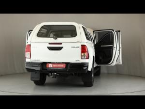 Toyota Hilux 2.4GD-6 double cab 4x4 Raider auto - Image 24