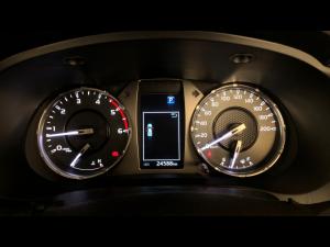 Toyota Hilux 2.4GD-6 double cab 4x4 Raider auto - Image 9