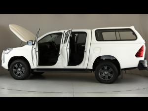 Toyota Hilux 2.4GD-6 double cab 4x4 Raider auto - Image 26