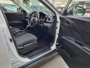 Mahindra XUV 3XO 1.2T MX2 auto - Image 9