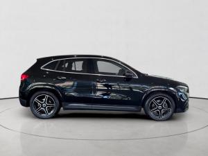 Mercedes-Benz GLA GLA200 Progressive - Image 8
