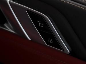 BMW X6 xDRIVE30d M Sport PRO - Image 11