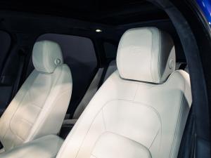 Jaguar F-Pace 30d AWD S First Edition - Image 18