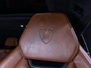 Lamborghini Urus Urus - Image 15