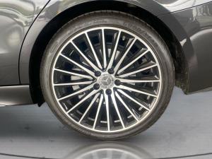 Mercedes-Benz C-Class C200 Avantgarde - Image 16