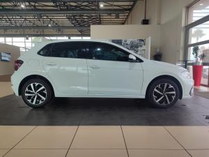 Volkswagen Polo hatch 1.0TSI Life manual - Image 5