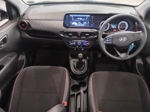 Hyundai Grand i10 1.0 Premium hatch - Image 11
