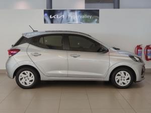 Hyundai Grand i10 1.0 Premium hatch - Image 5