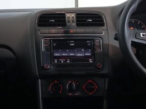 Volkswagen Polo Vivo hatch 1.4 Comfortline - Image 13