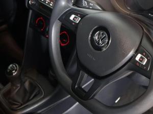 Volkswagen Polo Vivo hatch 1.4 Comfortline - Image 17