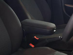 Volkswagen Polo Vivo hatch 1.4 Comfortline - Image 20