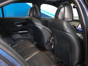 Mercedes-Benz C-Class C220d Avantgarde - Image 15