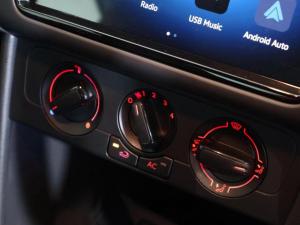 Volkswagen Polo Vivo hatch 1.4 - Image 19