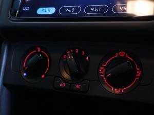 Volkswagen Polo Vivo hatch 1.4 - Image 15