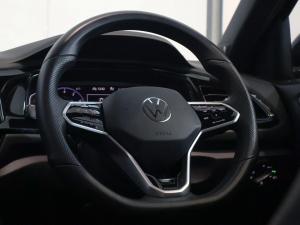 Volkswagen T-Roc 2.0TSI 4Motion R-Line - Image 16