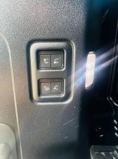 Land Rover Defender 110 D300 X-Dynamic HSE - Image 25