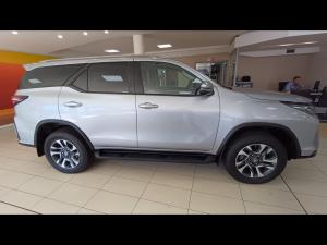 Toyota Fortuner 2.4GD-6 4x4 - Image 3