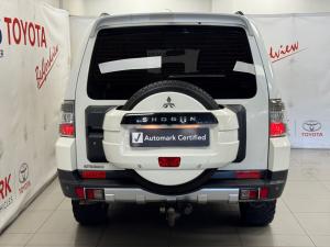 Mitsubishi Pajero 5-door 3.2DI-D GLS - Image 5