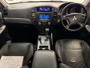 Mitsubishi Pajero 5-door 3.2DI-D GLS - Image 6