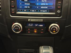 Mitsubishi Pajero 5-door 3.2DI-D GLS - Image 14