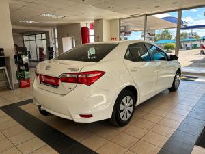 Toyota Corolla Quest 1.8 Plus manual - Image 2