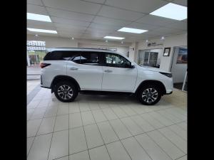 Toyota Fortuner 2.4GD-6 auto - Image 3