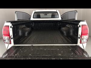 Toyota Hilux 2.4GD single cab S (aircon) - Image 13