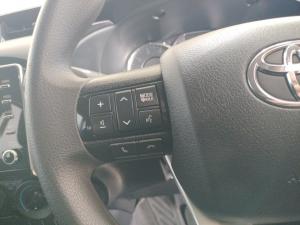 Toyota Hilux 2.4GD-6 double cab Raider auto - Image 9