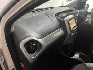 Toyota Aygo 1.0 - Image 7