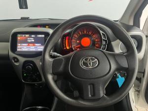 Toyota Aygo 1.0 - Image 8